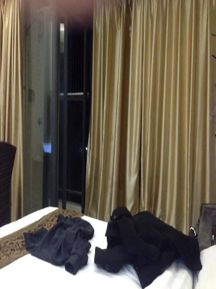 Tengda Business Hotel Zhuhai 3*,  China
